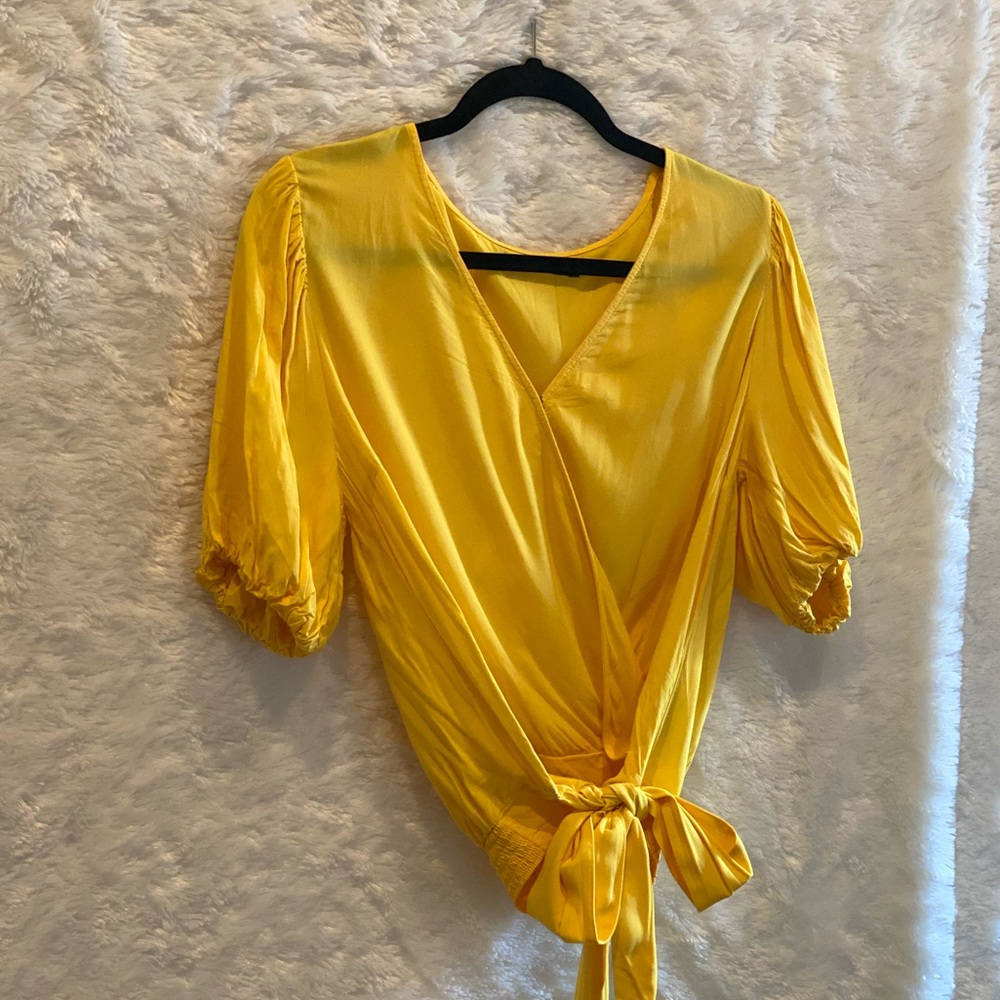 🌼 Abercrombie & Fitch Wrap Blouse for SALE! 🌼